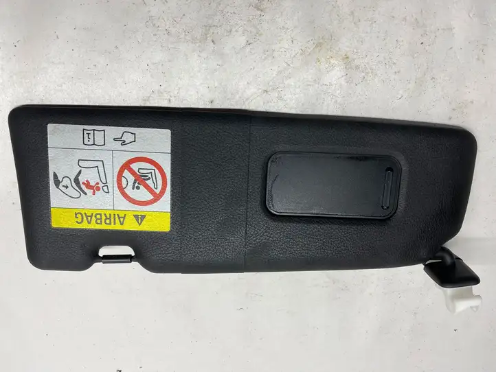 BMW 2 F22 F23 (2013 - 2017) 8057935 Солнцезащитный козырек — фото 1