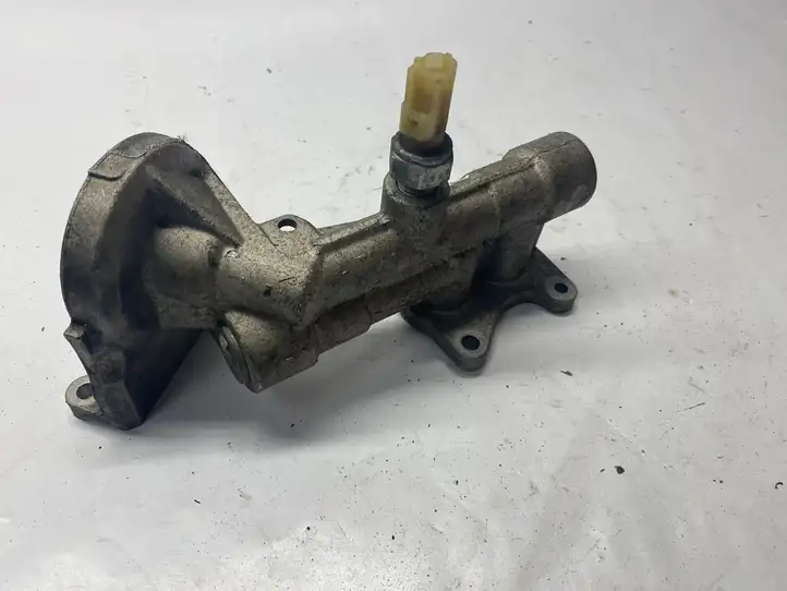 Ford Mustang V (2005 - 2014) BL3E6884 Прочие детали моторного отсека — фото 5