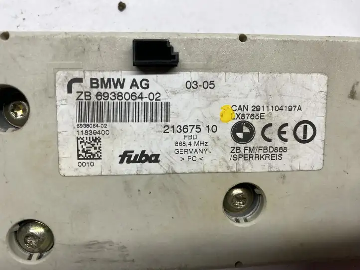BMW 7 E65 E66 (2001 - 2008) 6938064 Усилитель антенны — фото 4