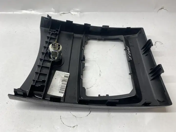 BMW 2 F22 F23 (2013 - 2017) 36438411 Другая деталь консоли (туннеля) — фото 6