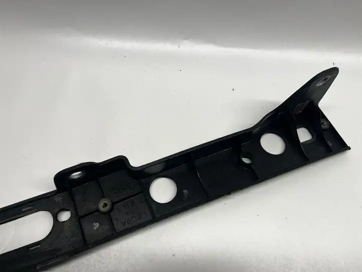Land Rover Range Rover Sport L494 (2013 - 2017) CPLA16150AB Крепление крыла — фото 10