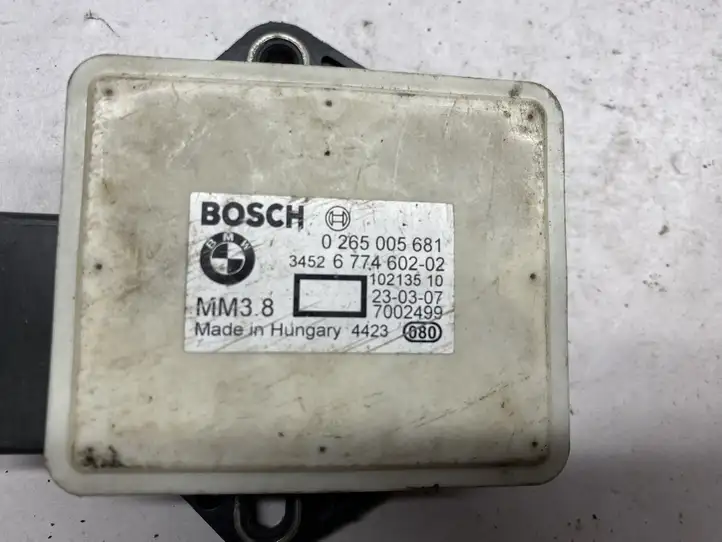 BMW 5 E60 E61 (2004 - 2010) 6774602 Датчик ускорения — фото 4