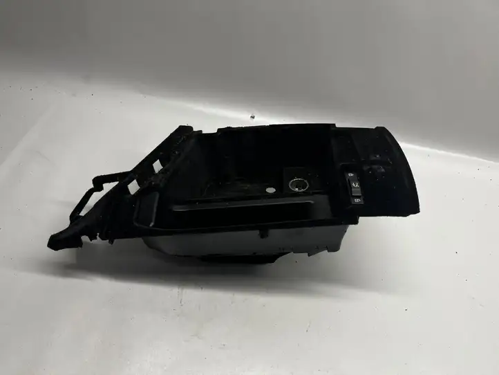 BMW 5 F10 F11 (2009 - 2016) 51169206729 Вещевой ящик — фото 8