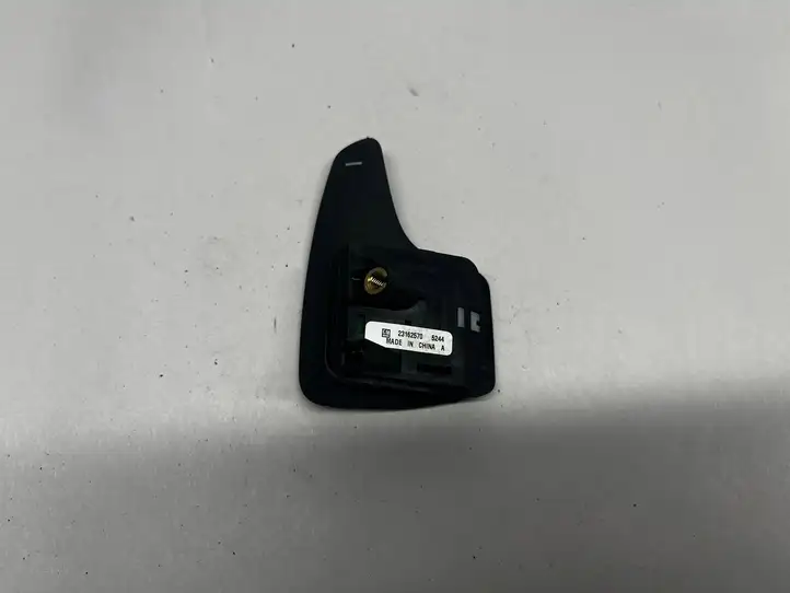 Chevrolet Camaro (2015 - 2018) 23162571 Кнопки на рулевом колесе — фото 7