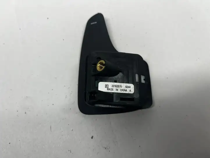 Chevrolet Camaro (2015 - 2018) 23162571 Кнопки на рулевом колесе — фото 9