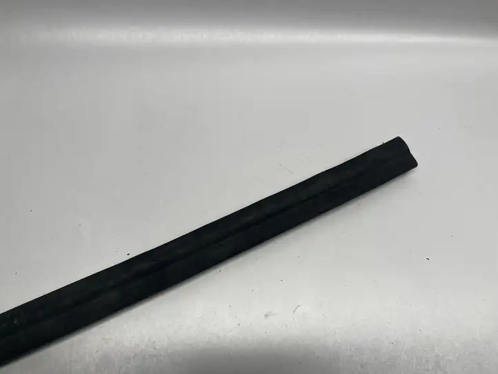 Ford Mustang VI (2015 - ) Прочие детали моторного отсека — фото 4
