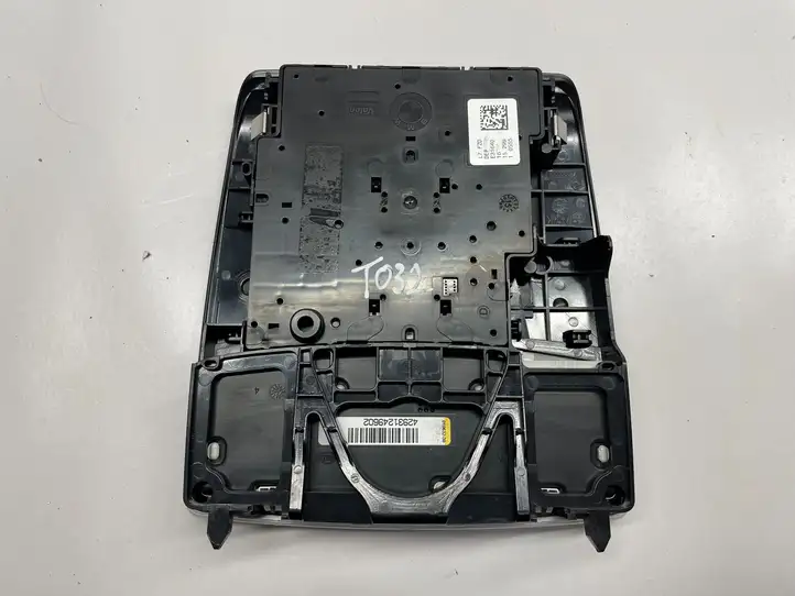 BMW 3 F30 F35 F31 (2012 - 2018) 9312496 Передняя подсветка — фото 7