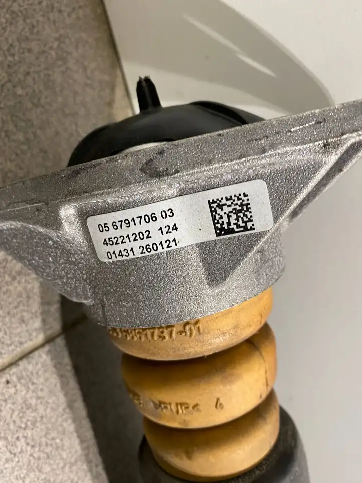 BMW X1 F48 F49 (2015 - 2022) 33526886762 Задний aмортизатор — фото 5
