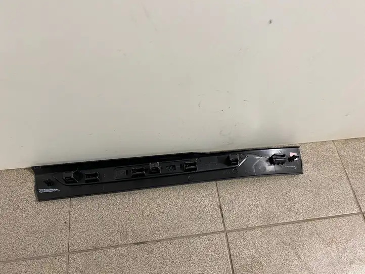BMW X5 F15 (2013 - 2017) 51437284558 Внутренняя отделка переднего порога — фото 3