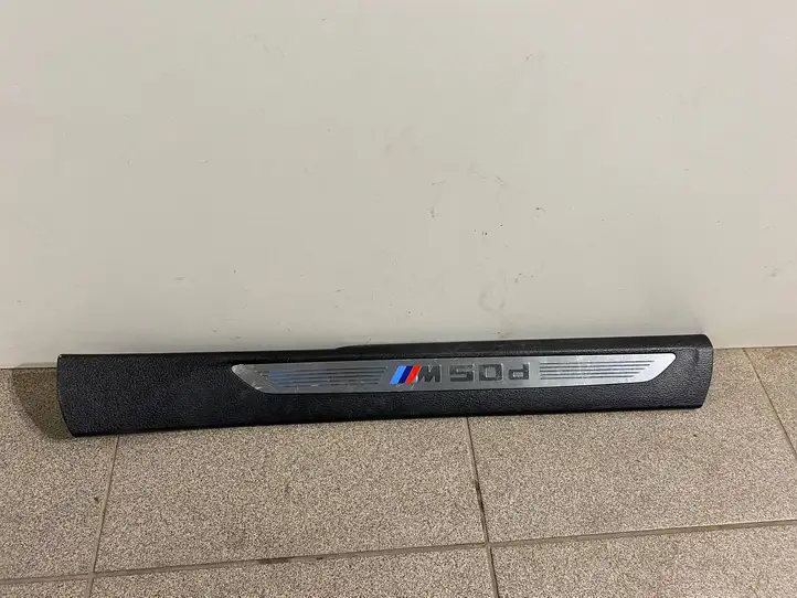 BMW X5 F15 (2013 - 2017) 51437284558 Внутренняя отделка переднего порога — фото 7