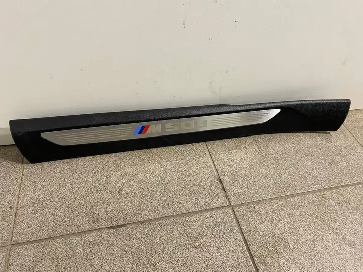 BMW X5 F15 (2013 - 2017) 51437284557 Внутренняя отделка переднего порога — фото 1