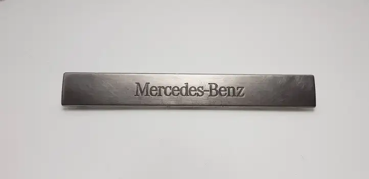 Mercedes-Benz ML W163 (1997 - 2005) A1636861520 Внутренняя отделка заднего порога — фото 1