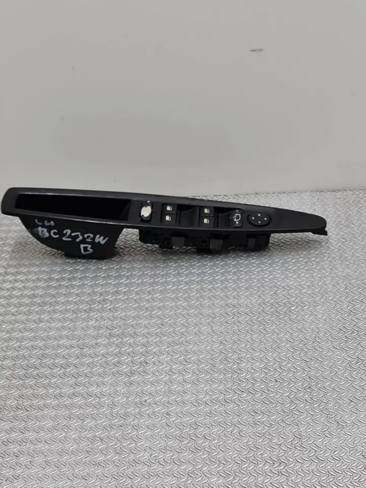 Citroen C4 (2008 - 2011) 9651464677 Кнопка стеклоподъемников — фото 1