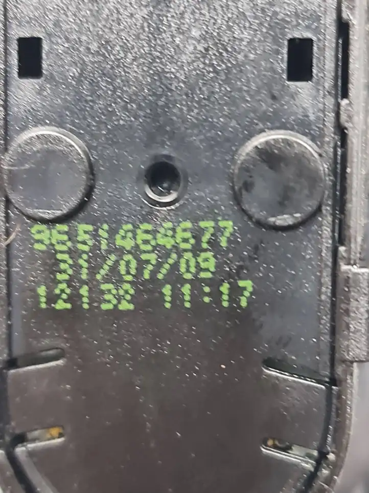 Citroen C4 (2008 - 2011) 9651464677 Кнопка стеклоподъемников — фото 6