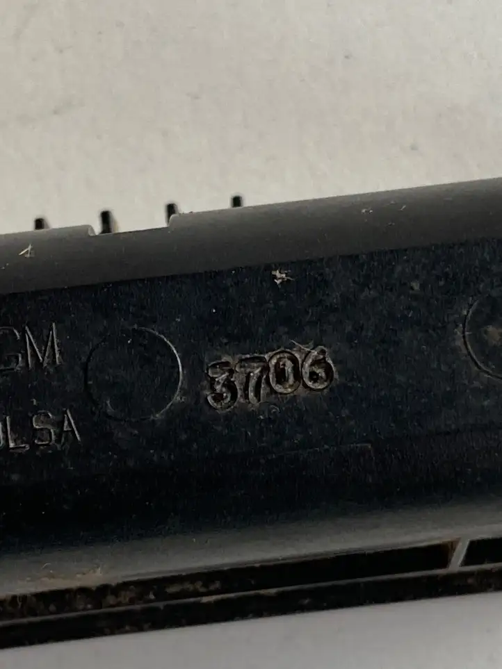 Opel Vectra C (2005 - 2009) 3706 Подсветка номера — фото 3