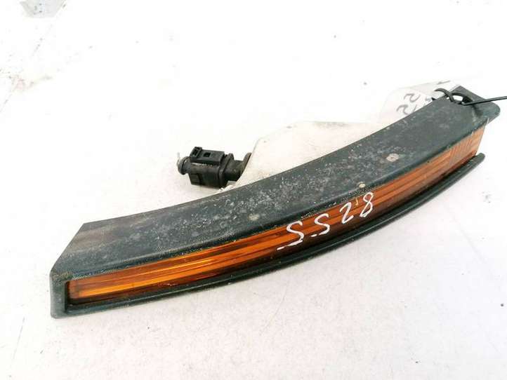 Volkswagen PASSAT B6 (2005 - 2010)  3C0953041C Указатель поворота передний