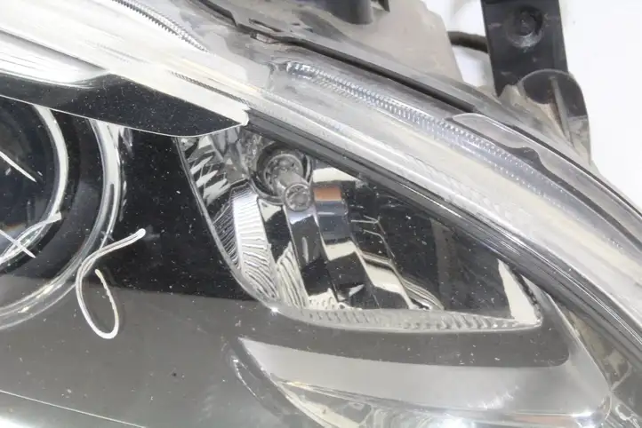 Volvo S60 (2013 - 2018) Передняя фара — фото 4