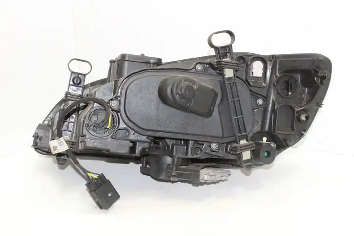 Volvo S60 (2013 - 2018) Передняя фара — фото 6