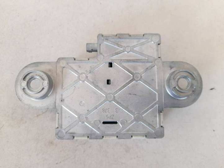 BMW 5 E60 E61 (2004 - 2010)  693502401 Блок управления антенной