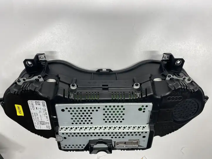 Audi A6 C7 (2011 - 2014) 4G8920950 Спидометр — фото 1