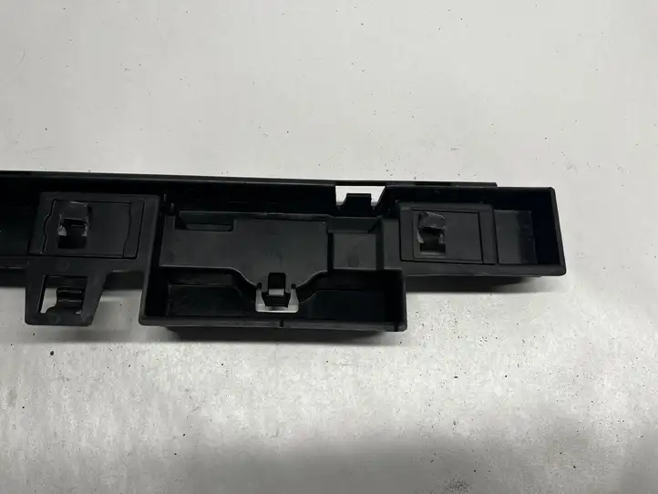 BMW 2 F22 F23 (2013 - 2017) 51777268076 Другая часть кузова — фото 3