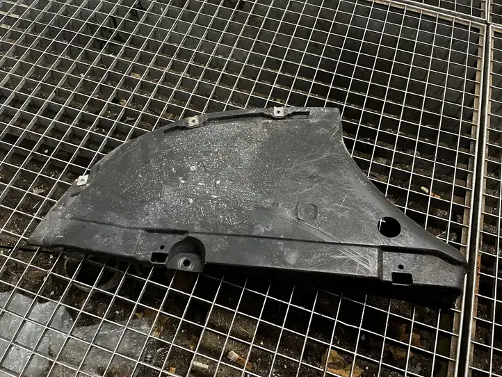 BMW 3 F30 F35 F31 (2012 - 2018) 51757258048 Боковая защита днища — фото 1