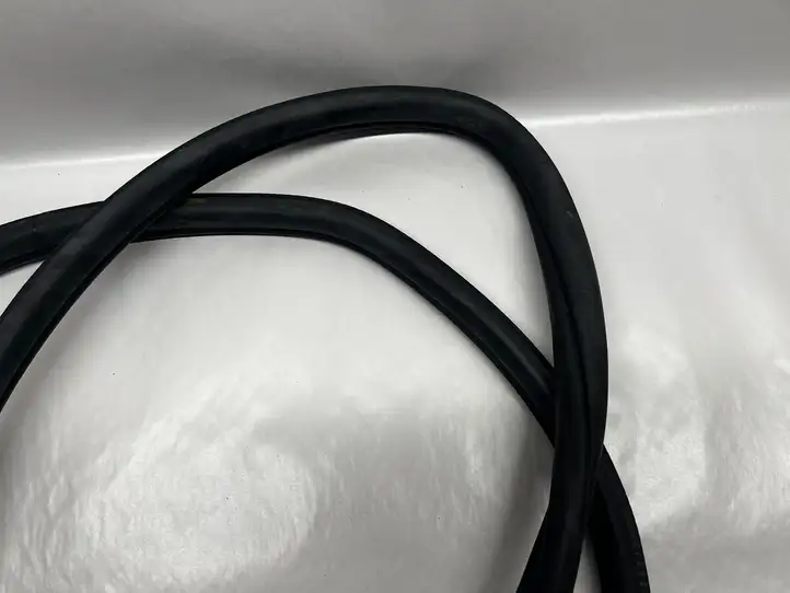BMW 3 F30 F35 F31 (2012 - 2018) 7258311 Уплотнитель кузова — фото 6