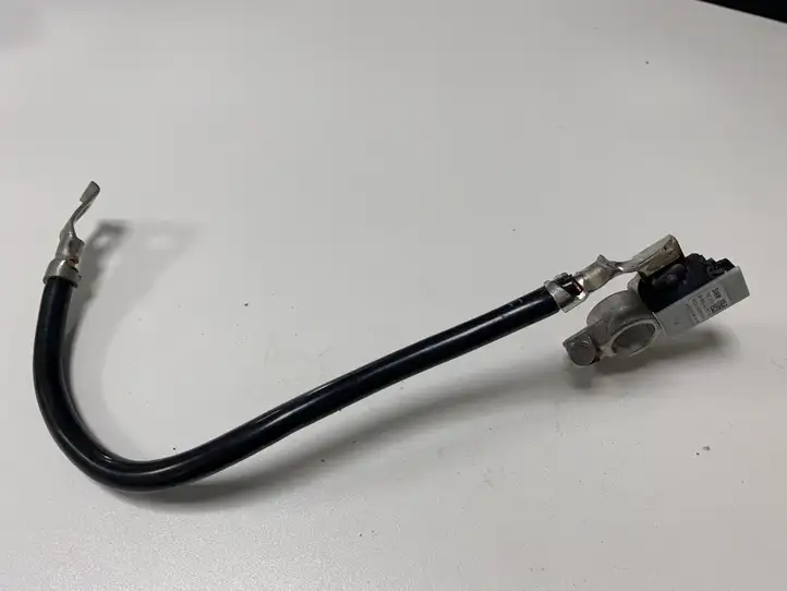 BMW 2 F22 F23 (2013 - 2017) 9117877 Минусовой провод аккумулятора — фото 1