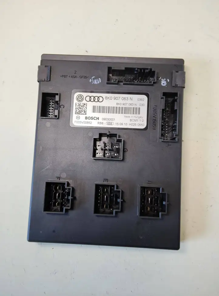 Audi A4 S4 B8 8K (2007 - 2011) 8K0907063N Модуль комфорта — фото 2