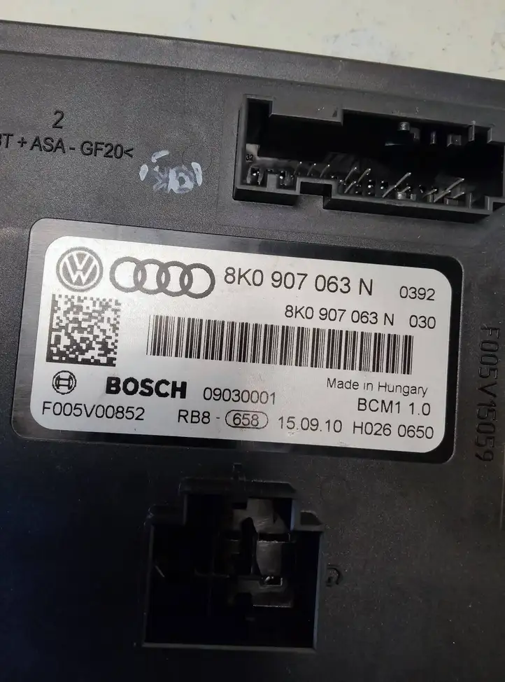 Audi A4 S4 B8 8K (2007 - 2011) 8K0907063N Модуль комфорта — фото 4