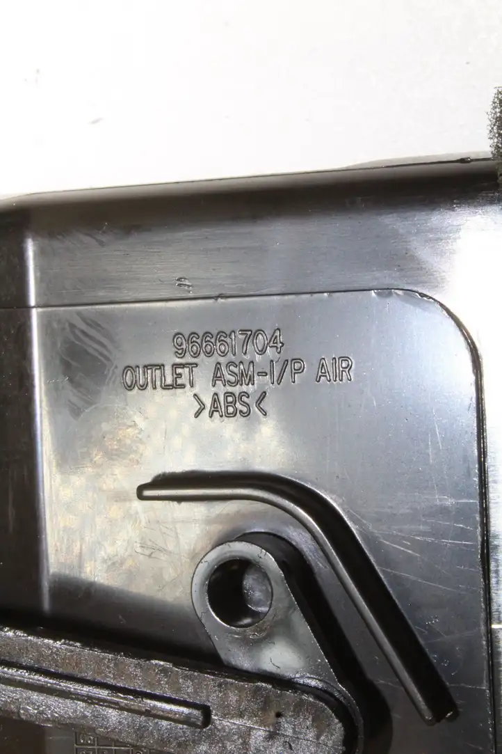 Opel Antara (2011 - 2017) 96661704 Воздушная решетка панели — фото 3