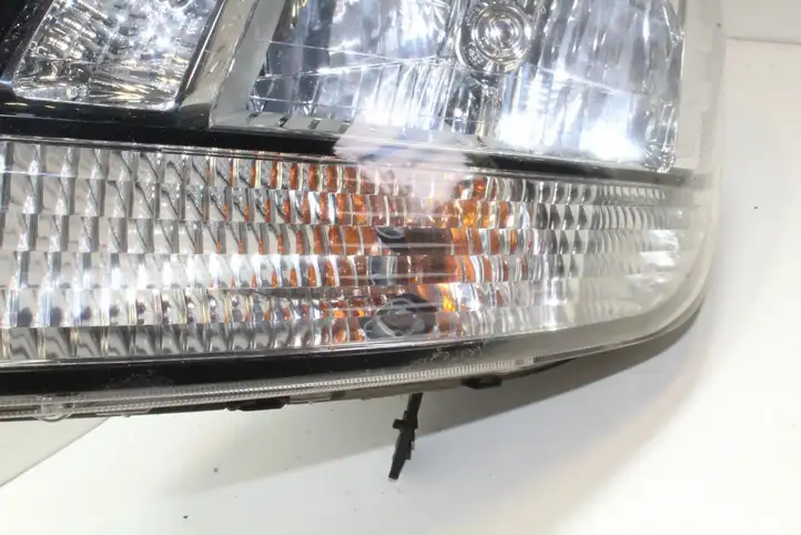 Chevrolet Orlando (2010 - 2015) Передняя фара — фото 4