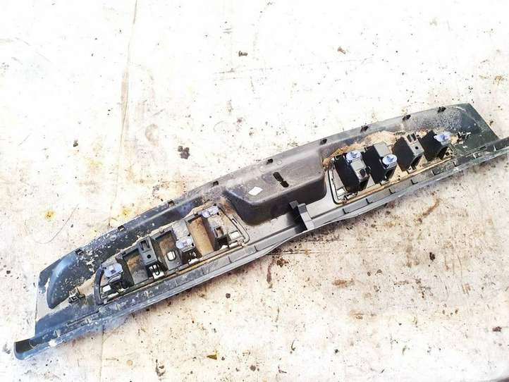Renault Laguna (2007 - 2015)  849200006r Отделка порога багажника