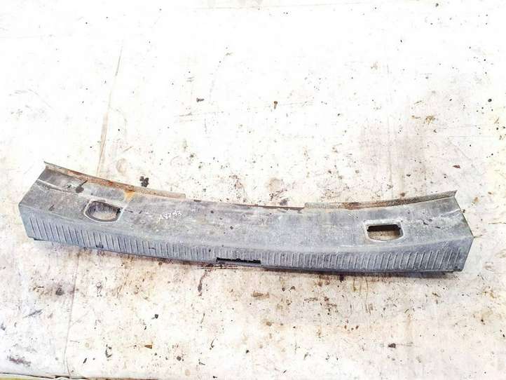 Volkswagen Touran I (2003 - 2010)  1t0863459a Отделка порога багажника