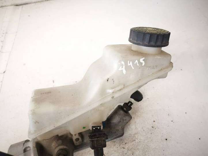 Toyota Avensis T250 (2003 - 2006)  0204251172 Расширительный бачок тормозной жидкости