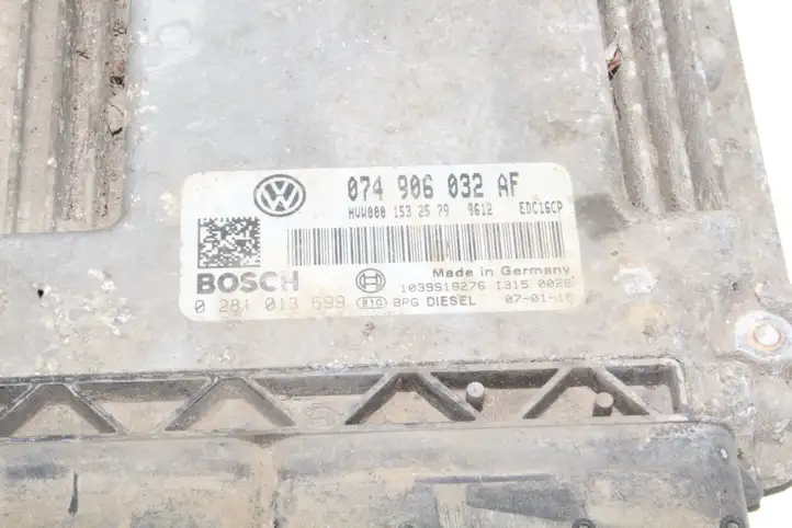 Volkswagen Crafter (2006 - 2016) 074906032AF Блок управления двигателем (ЭБУ) — фото 4