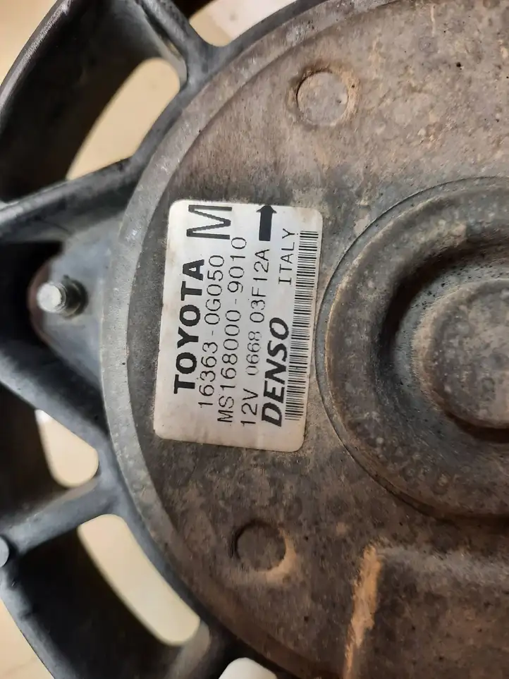 Toyota Yaris (2003 - 2005) 163630G050 Дифузор радиатора — фото 4