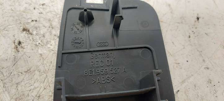 Audi A4 (2000 - 2006)  8E1959527A Другая деталь отделки пере́дней дверей
