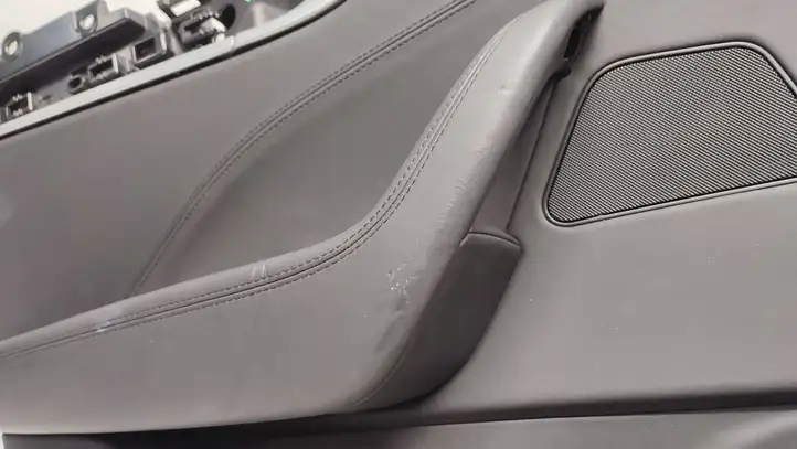 Maserati Levante (2017 - ) 007000000270 Обшивка задней двери — фото 12