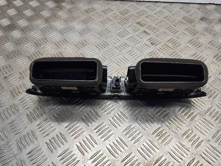Nissan Qashqai (2013 - 2017) 687504EA0A Центральный воздушный дефлектор — фото 5