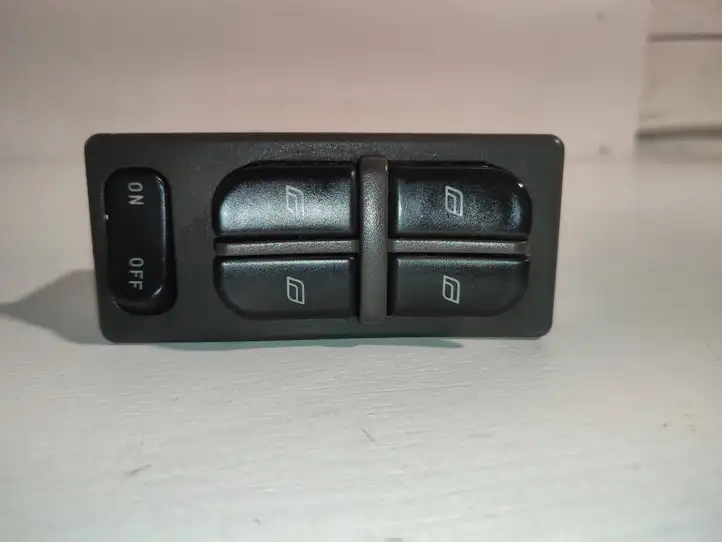 Saab 9-5 (1998 - 2005) 4616082 Кнопка стеклоподъемников — фото 1