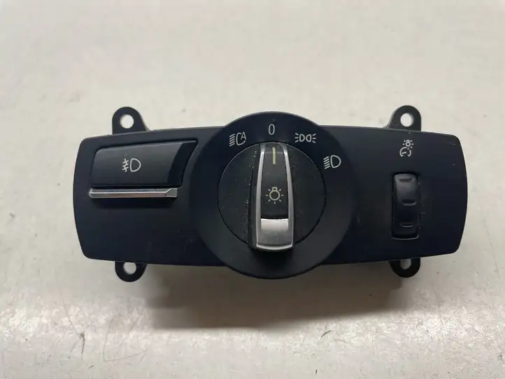 BMW X3 F25 (2010 - 2017) 61319192745 Включатель фонарей — фото 1