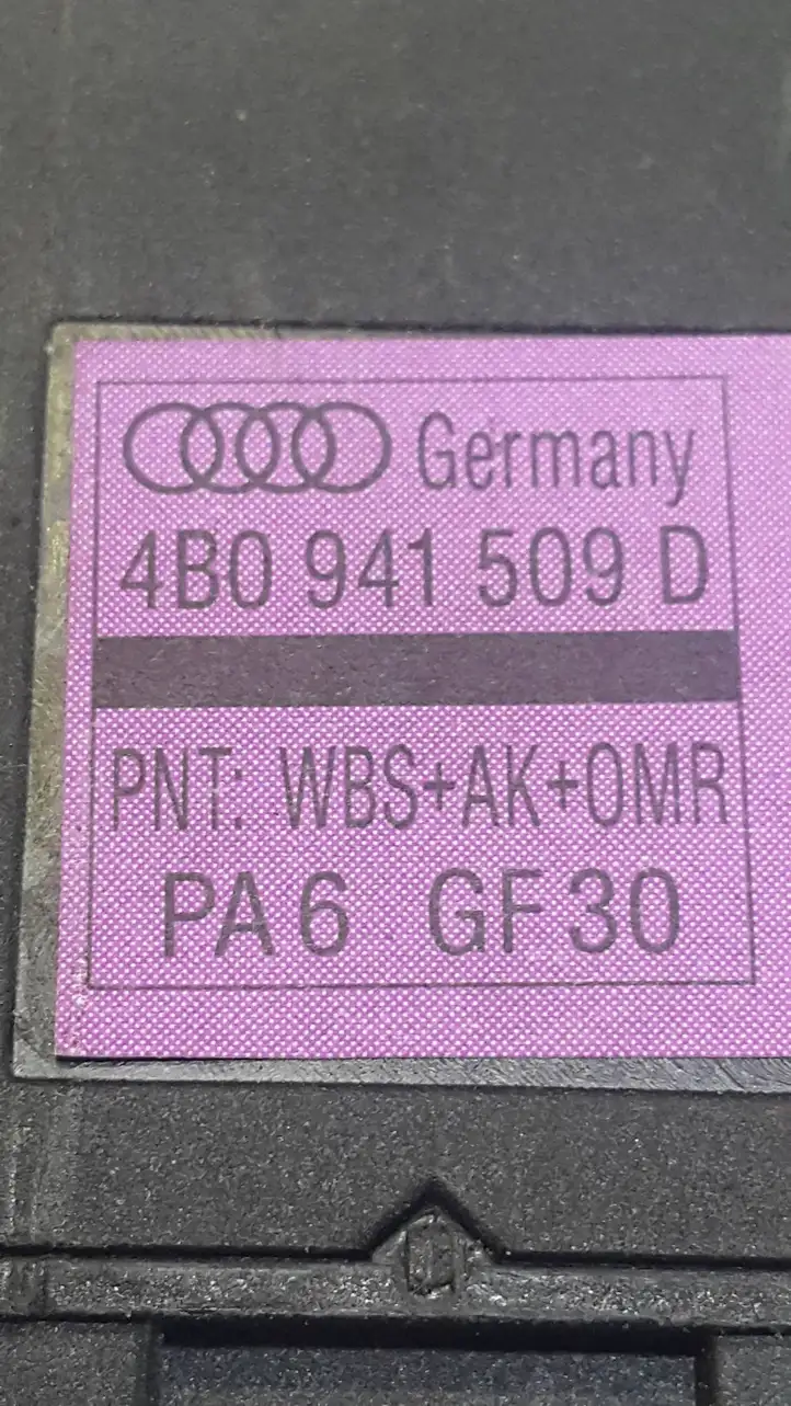 Audi A6 S6 C5 4B (2001 - 2004) 4B0941509D Включатель аварийных фонарей — фото 2