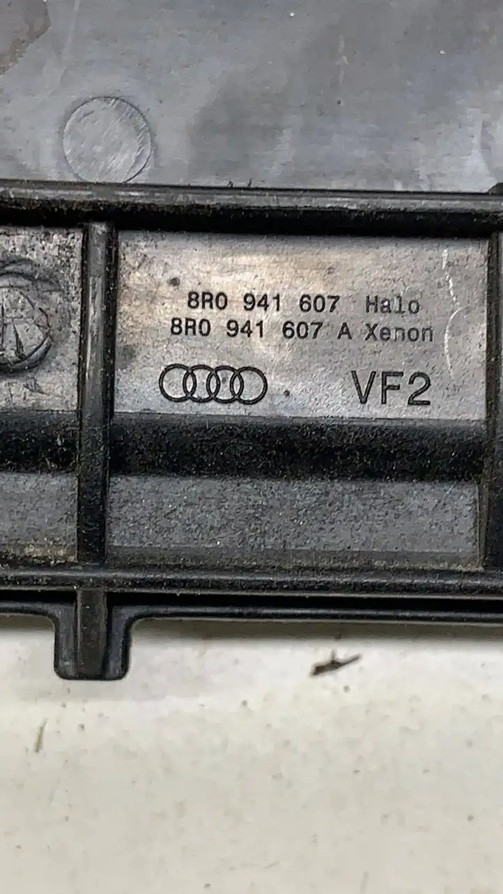 Audi Q5 SQ5 (2008 - 2012) 8R0941607 Крышка фары — фото 2