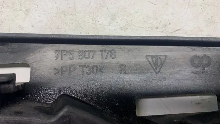 Porsche Cayenne (92A) (2011 - 2017) 7P5807178 Крепление крыла — фото 2