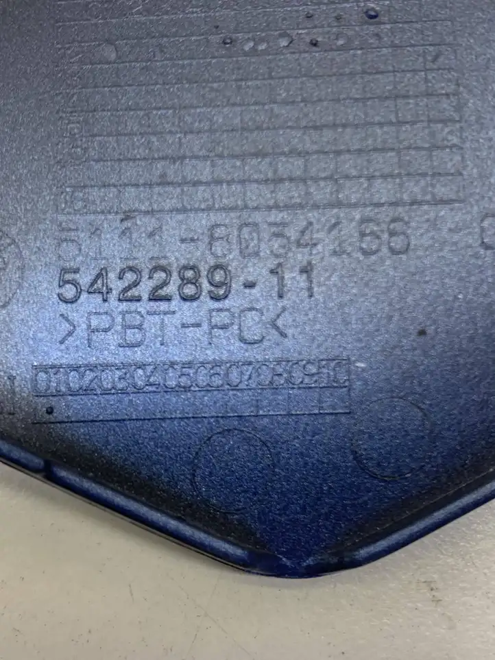 BMW 3 F30 F35 F31 (2012 - 2018) 8054166 Заглушка буксировочной петли — фото 2