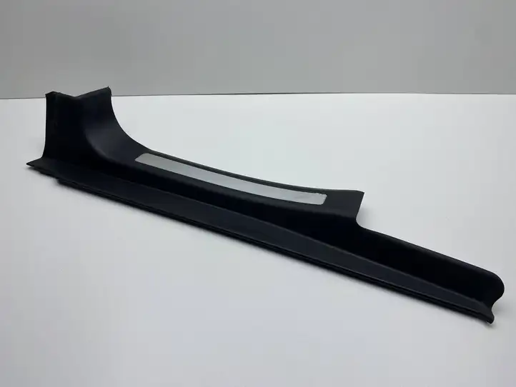 Mercedes-Benz C W203 (2000 - 2007) A2036800935 Внутренняя отделка заднего порога — фото 2