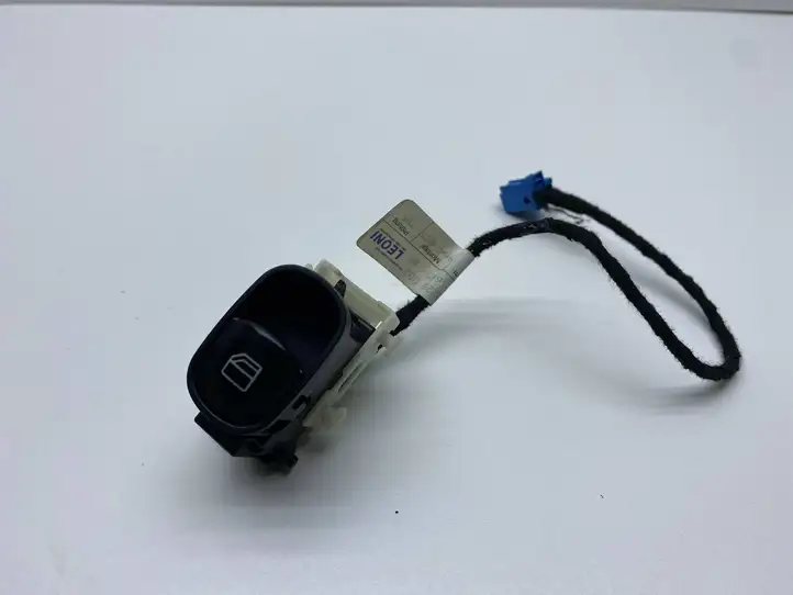 Mercedes-Benz C W203 (2000 - 2007) A2038200210 Блок кнопок стеклоподъемников — фото 3