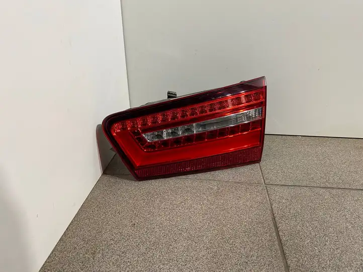 Audi RS6 C7 (2012 - 2014) 4G9945094D Задний фонарь в крышке багажника — фото 4