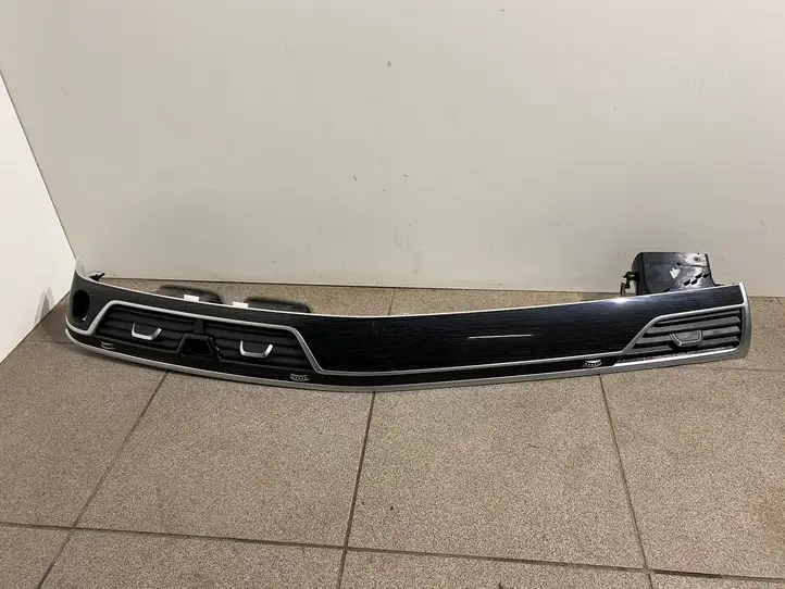 BMW 7 G11 G12 (2015 - 2022) 6992255 Декоративная планка — фото 6